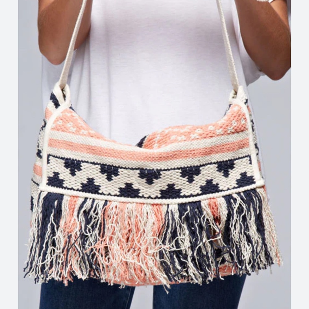 LOVESTITCH TAPESTRY MESSENGER BAG-NWOT